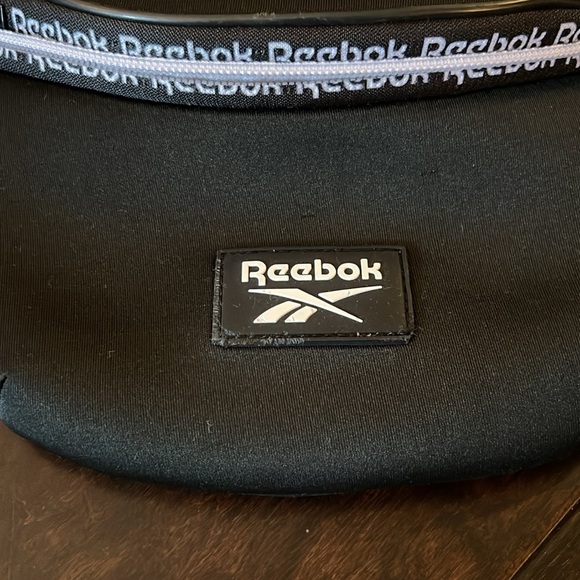 Reebok belt bag - Picture 2 of 15